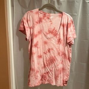 Victoria’s Secret PINK Women’s Pink short sleeved V-neck T-shirt Size L